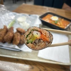 Geeko Chicken - Spicy bulgogi kimbap