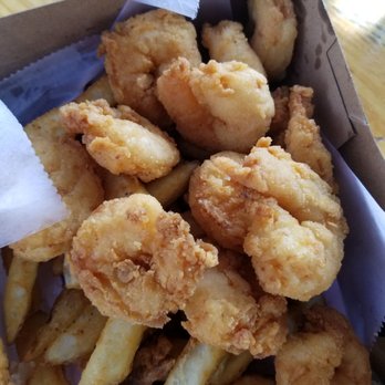 Stowe's Seafood - Shrimp are a nice size .plenty to enjoy - Seafood Near Me - West Haven, Connecticut