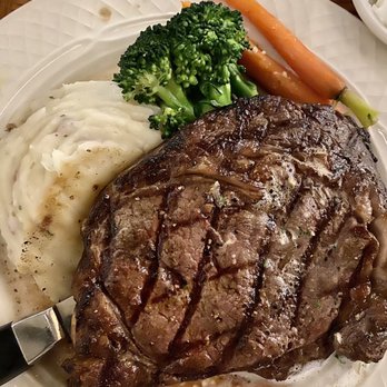 Harris Ranch - Ribeye (boneless) w/mashed potatoes & seasonal veggies - Hotels Near Me - Coalinga, California