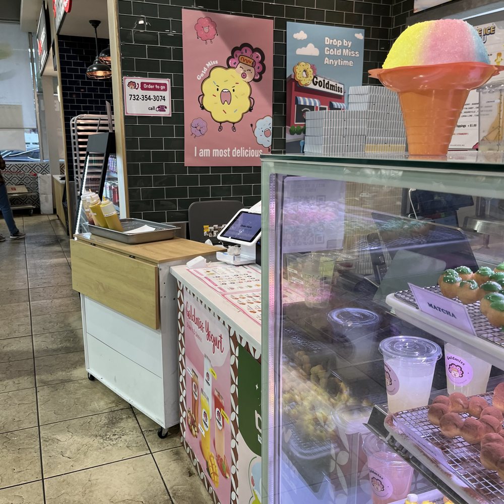 Goldmiss - Donuts Near Me - Edison, New Jersey Goldmiss - Donuts Near Me - Edison, New Jersey