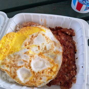 He’eia Pier General Store & Deli - corned beef breakfast plate - Convenience Stores Near Me - Kaneohe, Hawaii