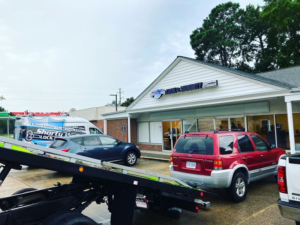 CHANDLER TOWING & TRANSPORT 63 Photos 1064 Joyner St, Norfolk