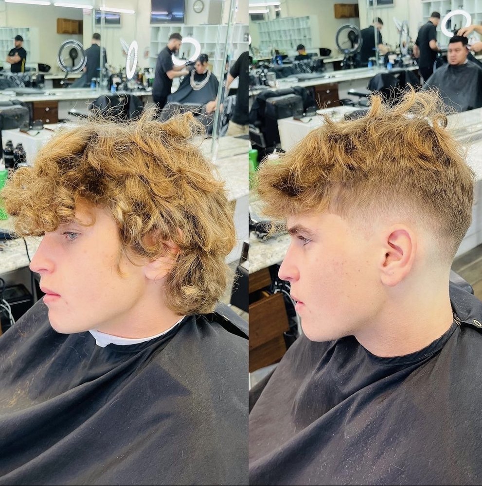 Mobile Barber Logo