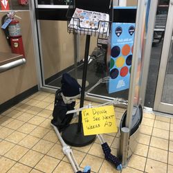 ALDI - Funny Halloween display