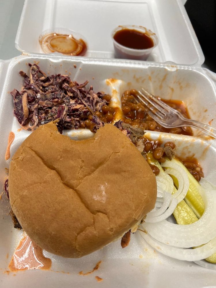 Frank-N-Swine Logo