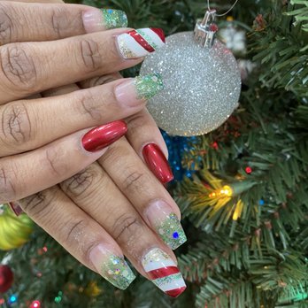 Aislinn Nails & Spa - Christmas nails by Kate. I'm in love! - Nail Salons Near Me - Falls Church, Virginia