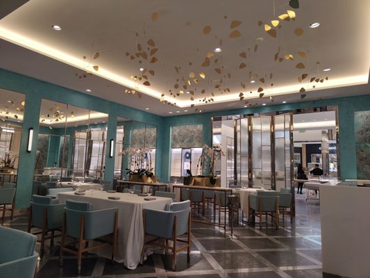 Petrossian at Tiffany by null