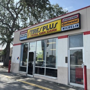Tires Plus - Exterior - Tires Near Me - Kissimmee, Florida