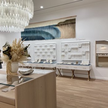 gorjana - Jewelry Near Me - Manhattan Beach, California