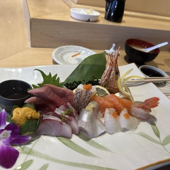 Sushi Hiro - Sashimi Deluxe. Just do it. - Japanese Near Me - Las Vegas, Nevada Sushi Hiro - Sashimi Deluxe. Just do it. - Japanese Near Me - Las Vegas, Nevada