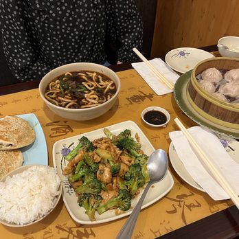 Shanghai Bun - Spicy Beef Noodle Soup, Chicken With Broccoli, Beef Sandwiches - Chinese Near Me - Matawan, New Jersey Shanghai Bun - Spicy Beef Noodle Soup, Chicken With Broccoli, Beef Sandwiches - Chinese Near Me - Matawan, New Jersey