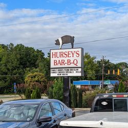 Hursey's Bar-B-Q - Outside