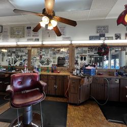 JB's Barber Shop - Interior