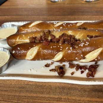 The Lost Druid - Tavern Pretzels - Breweries Near Me - Avondale Estates, Georgia