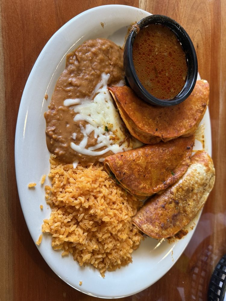 Food from La Cantina