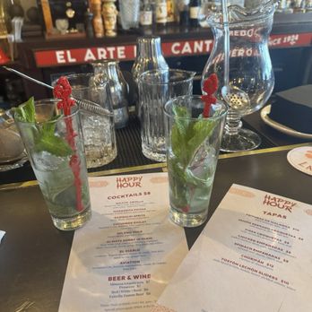 Cafe La Trova - Mojitos and happy hour menu - Cocktail Bars Near Me - Miami, Florida