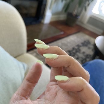 Myrilux Nails & Spa - Nail Salons Near Me - Merrimack, New Hampshire