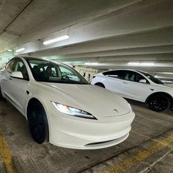 Tesla Motors - 2024 Model 3