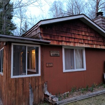 Miller's Cottages - Anniversary Weekend on Lake Superior - Gitchee Gumee chalet, just a few steps from the lake! - Hotels Near Me - Ontonagon, Michigan