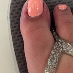 Ripped cuticles. Jenny has no idea what she's doing. Management needs to fix.