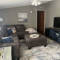 Chris and Kim's - Living room