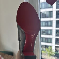 Colonial Shoe Repair - Red bottom sole replacement