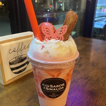 Con Sabor A Sinaloa - Strawberry milkshake - Desserts Near Me - Riverside, California