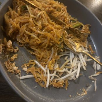 Lamaii - Henderson - Delicious chicken and peanut Pad Thai - Thai Near Me - Henderson, Nevada Lamaii - Henderson - Delicious chicken and peanut Pad Thai - Thai Near Me - Henderson, Nevada