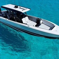 South Florida Performance Boats - Nor-Tech 390 Sport Center Console