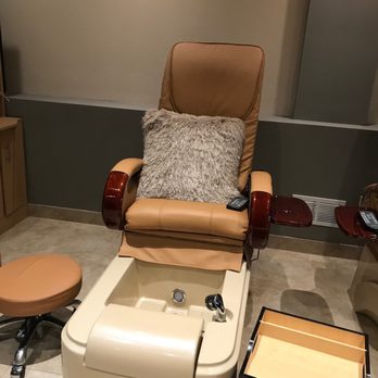 Elite Nails - Best relaxing pedicure in Roseville and right by a Dairy Queen - Nail Salons Near Me - Roseville, Minnesota