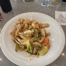 Flat Noodle with Shrimp Flat Noodle with Shrimp