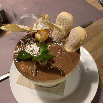 La Gallina Bianca - Tiramisu - Italian Near Me - Seville, SE La Gallina Bianca - Tiramisu - Italian Near Me - Seville, SE