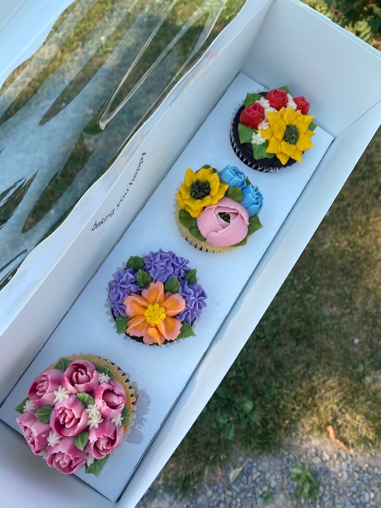 Sugar Happy Bakery Logo
