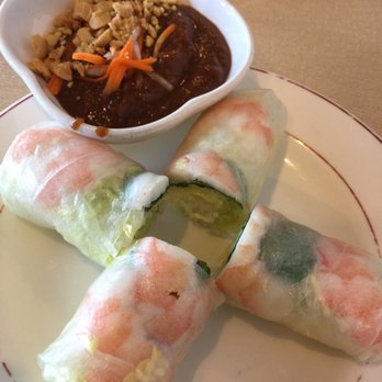 Pho Paris - Spring roll with shrimp - Vietnamese Near Me - Peabody, Massachusetts Pho Paris - Spring roll with shrimp - Vietnamese Near Me - Peabody, Massachusetts