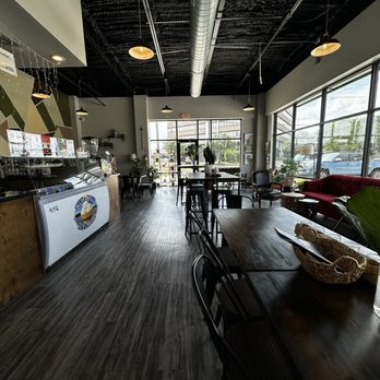 Must Go Coffee - Seating area - Coffee & Tea Near Me - Houston, Texas Must Go Coffee - Seating area - Coffee & Tea Near Me - Houston, Texas