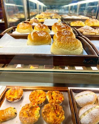 BF Bakery & Cafe by null