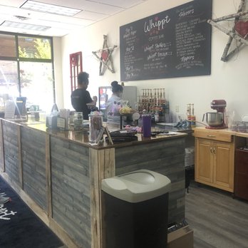 Whippt Dalgona Coffee - Interior Bar with owner Nicole & Marina - Coffee & Tea Near Me - Wooster, Ohio