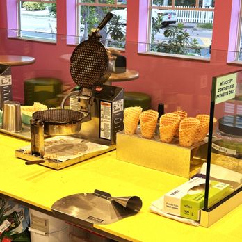 Van Leeuwen - Ice Cream & Frozen Yogurt Near Me - Delray Beach, Florida