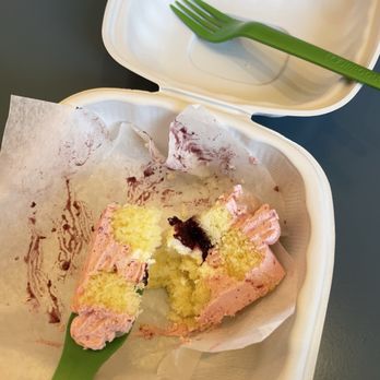 Paper Cake Shop - Keel Bill - Patisserie/Cake Shop Near Me - Seattle, Washington