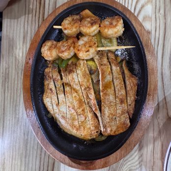El Jalisco - Chicken and shrimp fajita - Mexican Near Me - Englewood, Florida