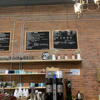 De Fer Coffee - Coffee & Tea Near Me - Pittsburgh, Pennsylvania