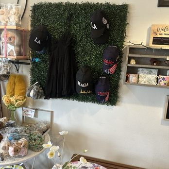 Conversations - MAGA wall - Cafes Near Me - Honolulu, Hawaii