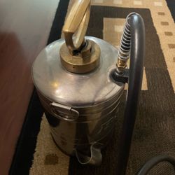 Precision Pest Management - B&G Sprayer