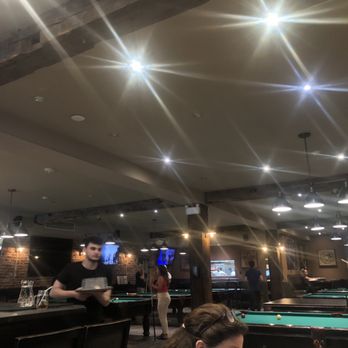The Crooked Cue - Pool Halls Near Me - Mississauga, Ontario