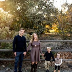 LeAnn Kathleen Photography - Picture is just screenshot not full high res image but shows how beautiful the pictures came out