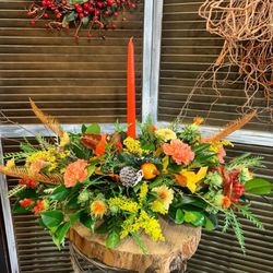Quad's Garden - Thanksgiving centerpiece with taper candle