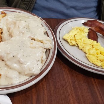 Tim’s Kitchen - Biscuits and gravy platter - Comfort Food Near Me - Puyallup, Washington