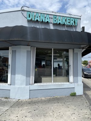 Diana Bakery by null