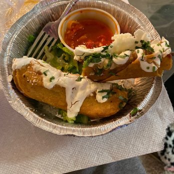 El Chucho - Delicious Flautas con pollo takeout - Mexican Near Me - Washington, DC, District of Columbia El Chucho - Delicious Flautas con pollo takeout - Mexican Near Me - Washington, DC, District of Columbia