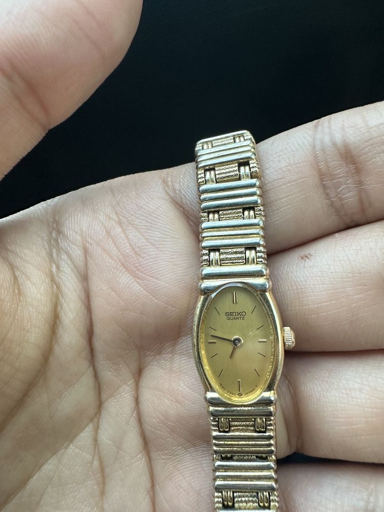 CELEBRITY JEWELERS Updated September 2024 10 Reviews 5352